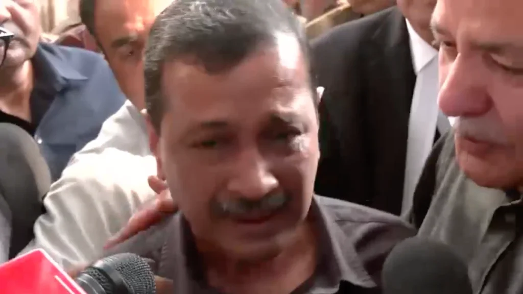 शराब घोटाला केस में बरी हुए अरविंद केजरीवाल